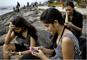 Die Jugend fliegt auf Smartphones
